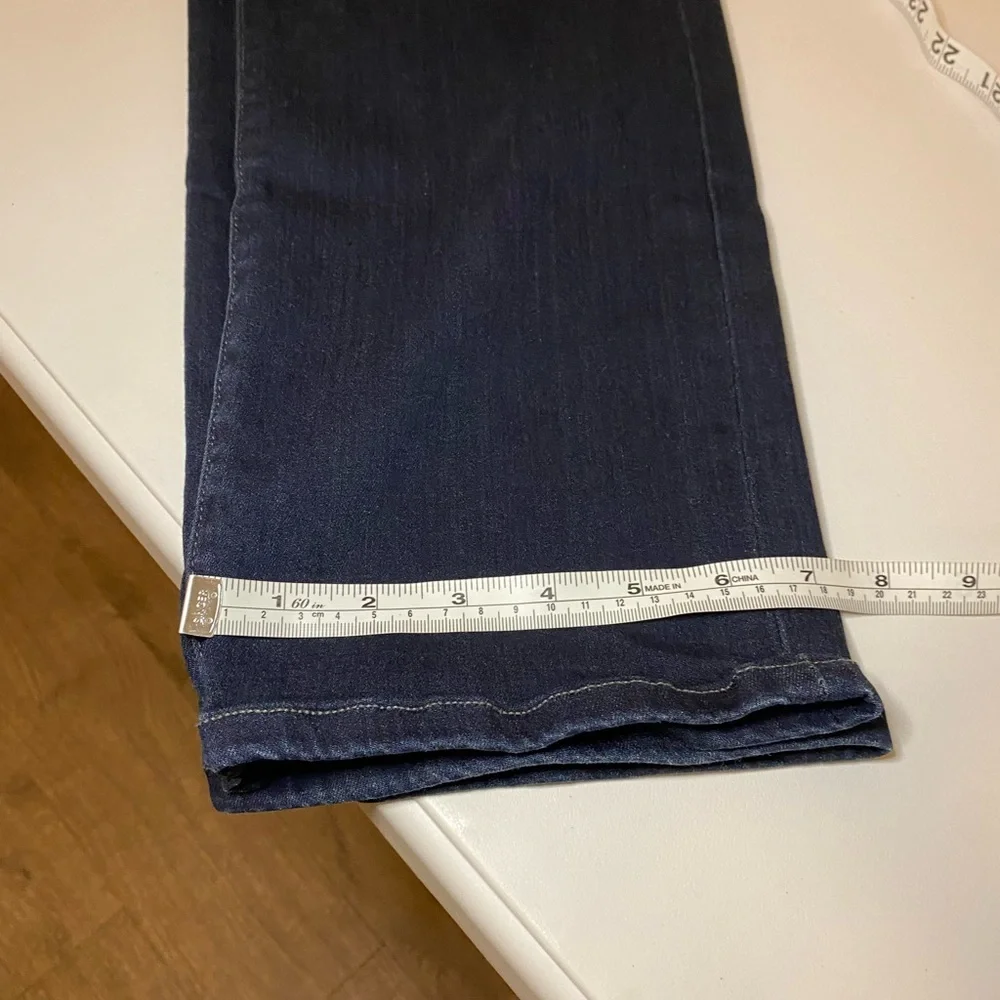 Liverpool Stretch Straight Leg Women Blue Jeans Size 6/28